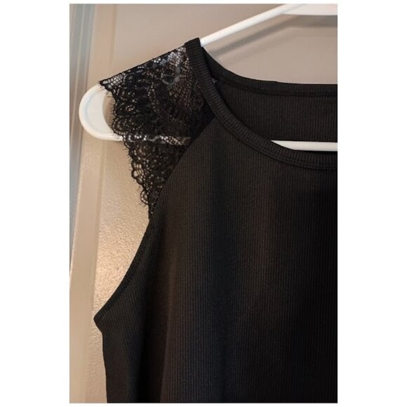 Black Ribbed Tank Top with Lace Shoulder Sleeves - Picture 2 of 5